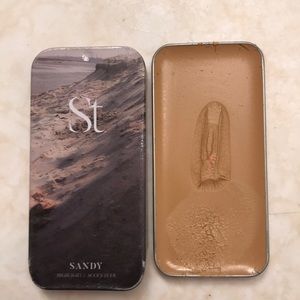 Seint, formerly Maskcara, Sandy